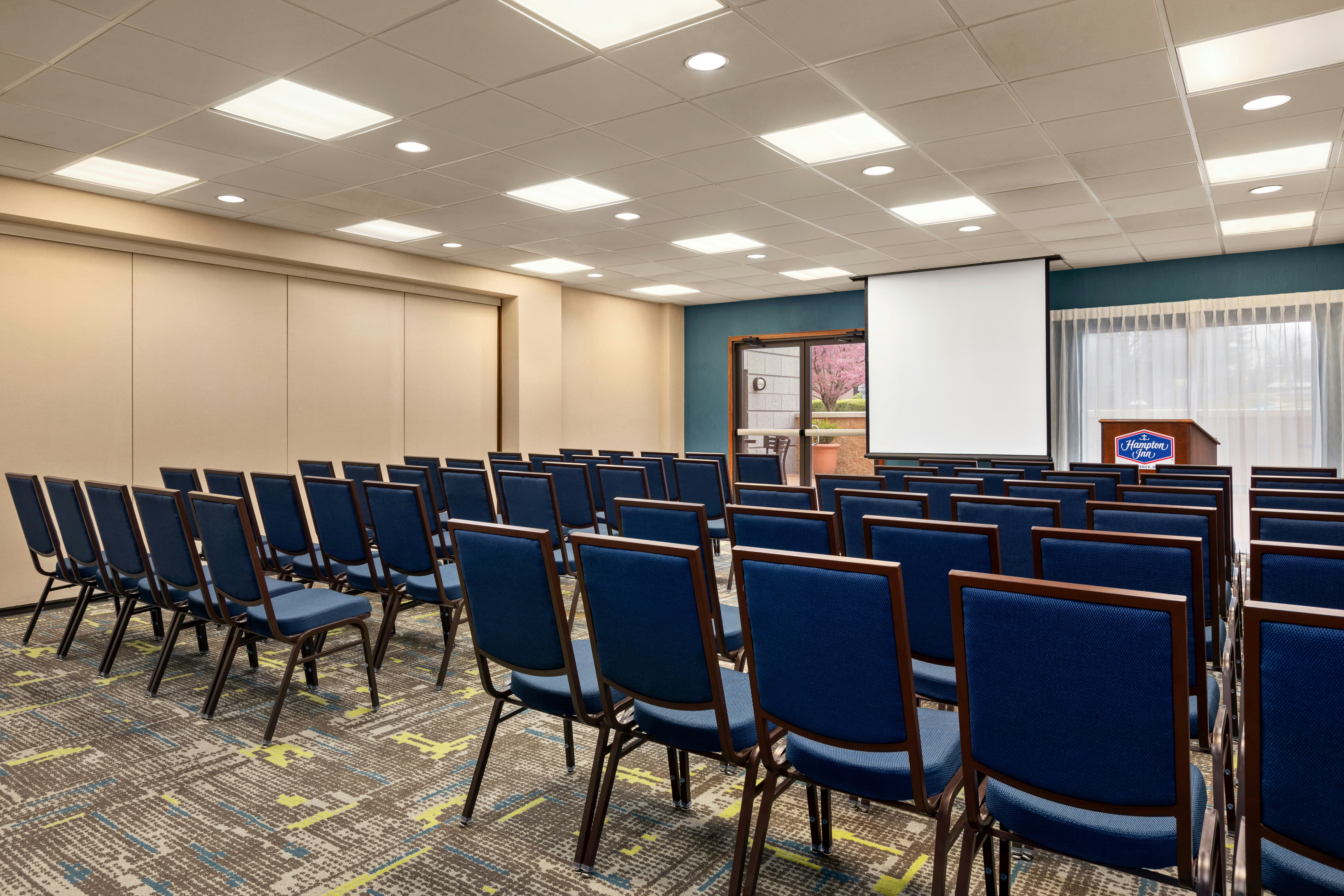 Hampton Inn and Suites Frederick Fort Detrick 36/38