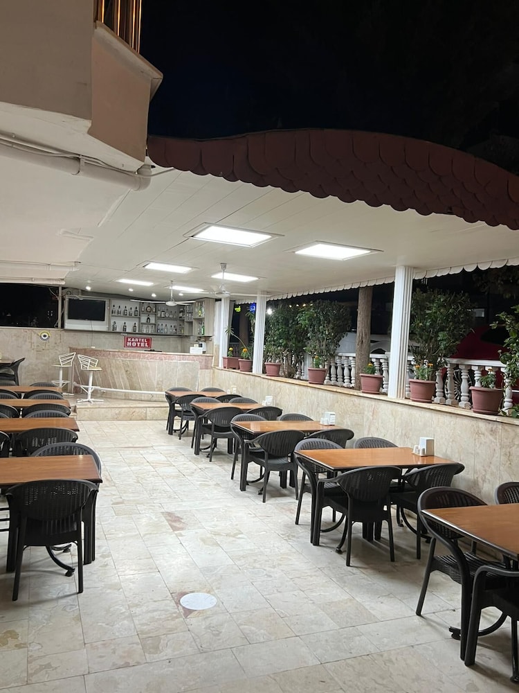 Kartel Hotel 35/50