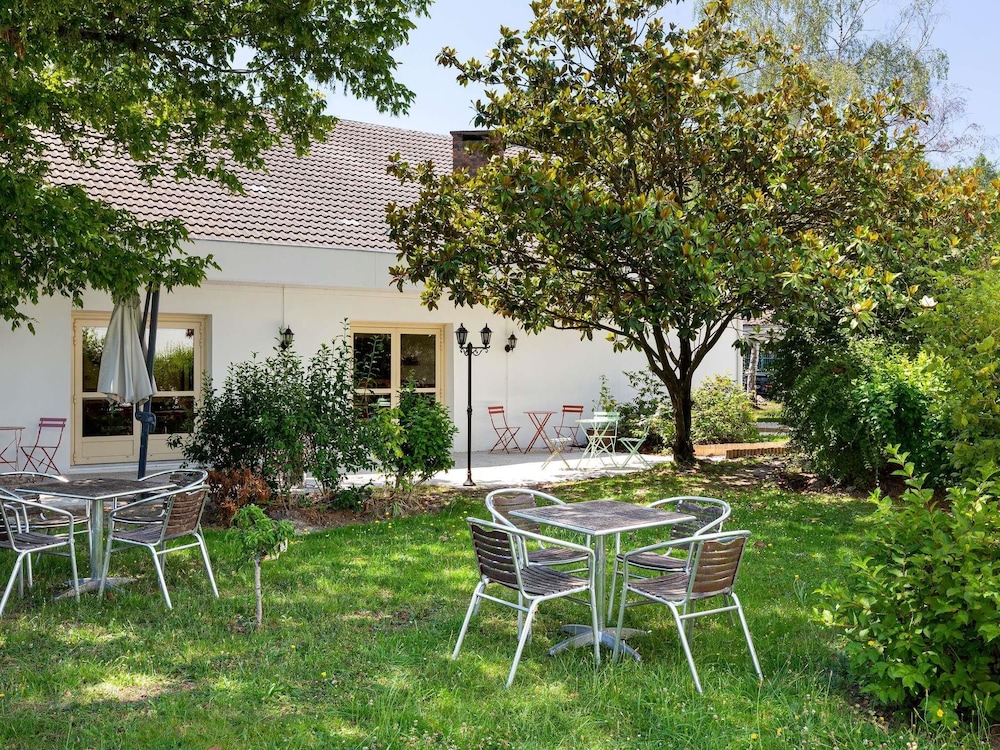 Greet Hotel Villeneuve La Garenne 38/50
