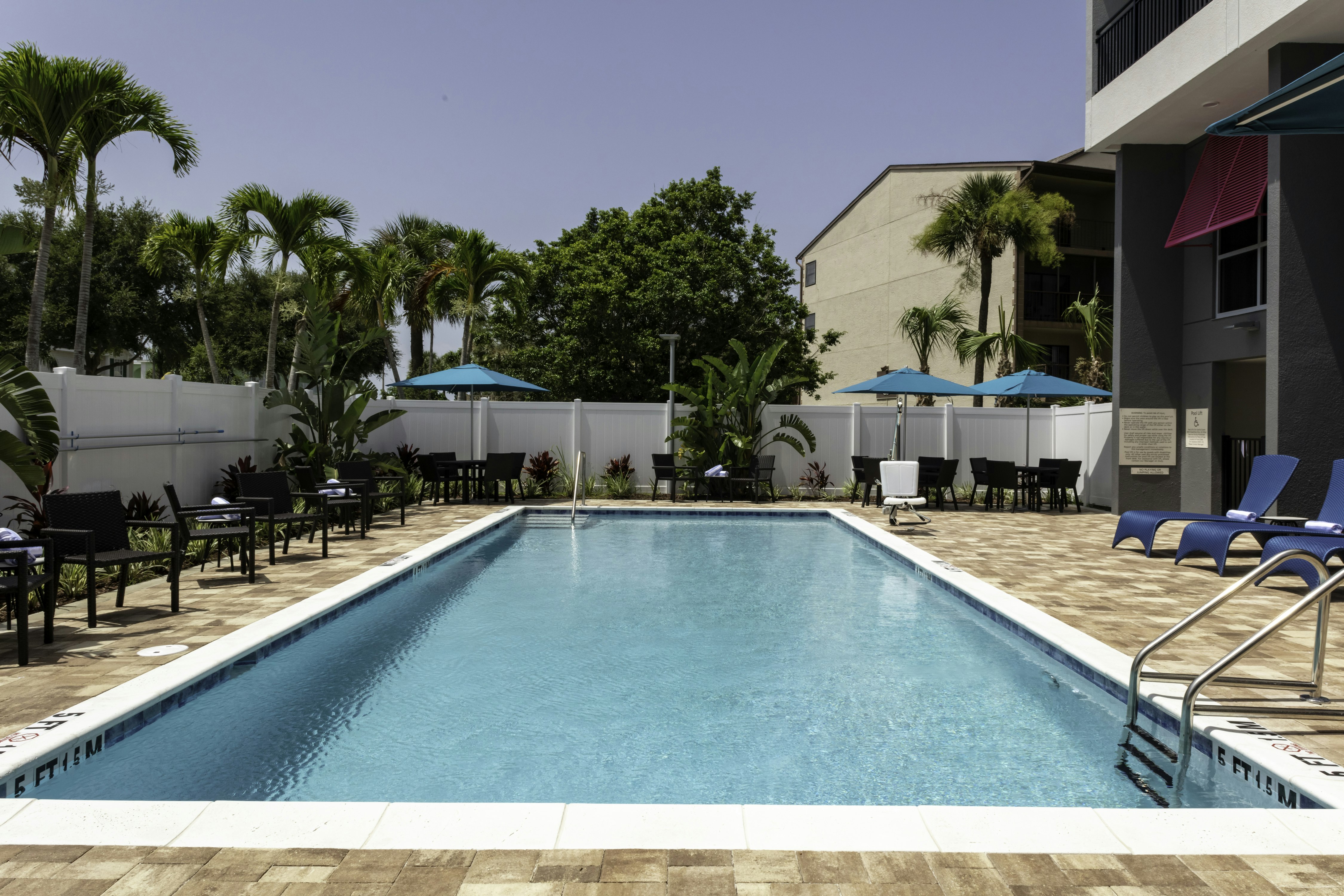 Hampton Inn Dunedin Fl 34/34