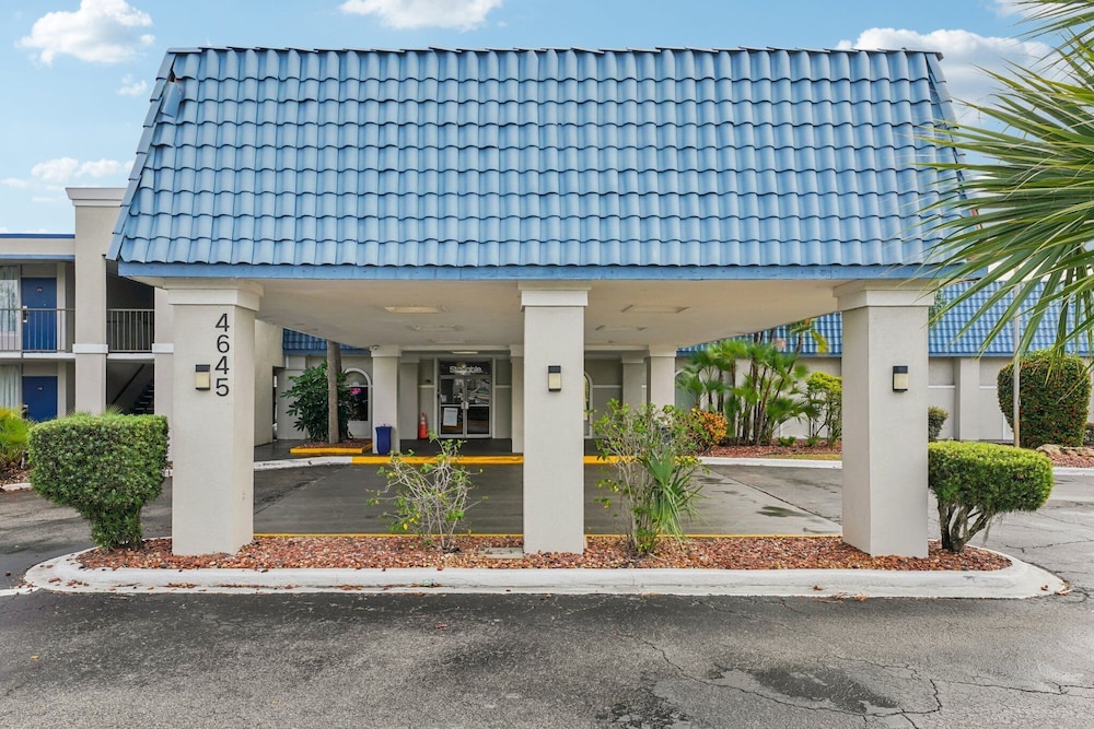 Stayable Suites Lakeland 6/66