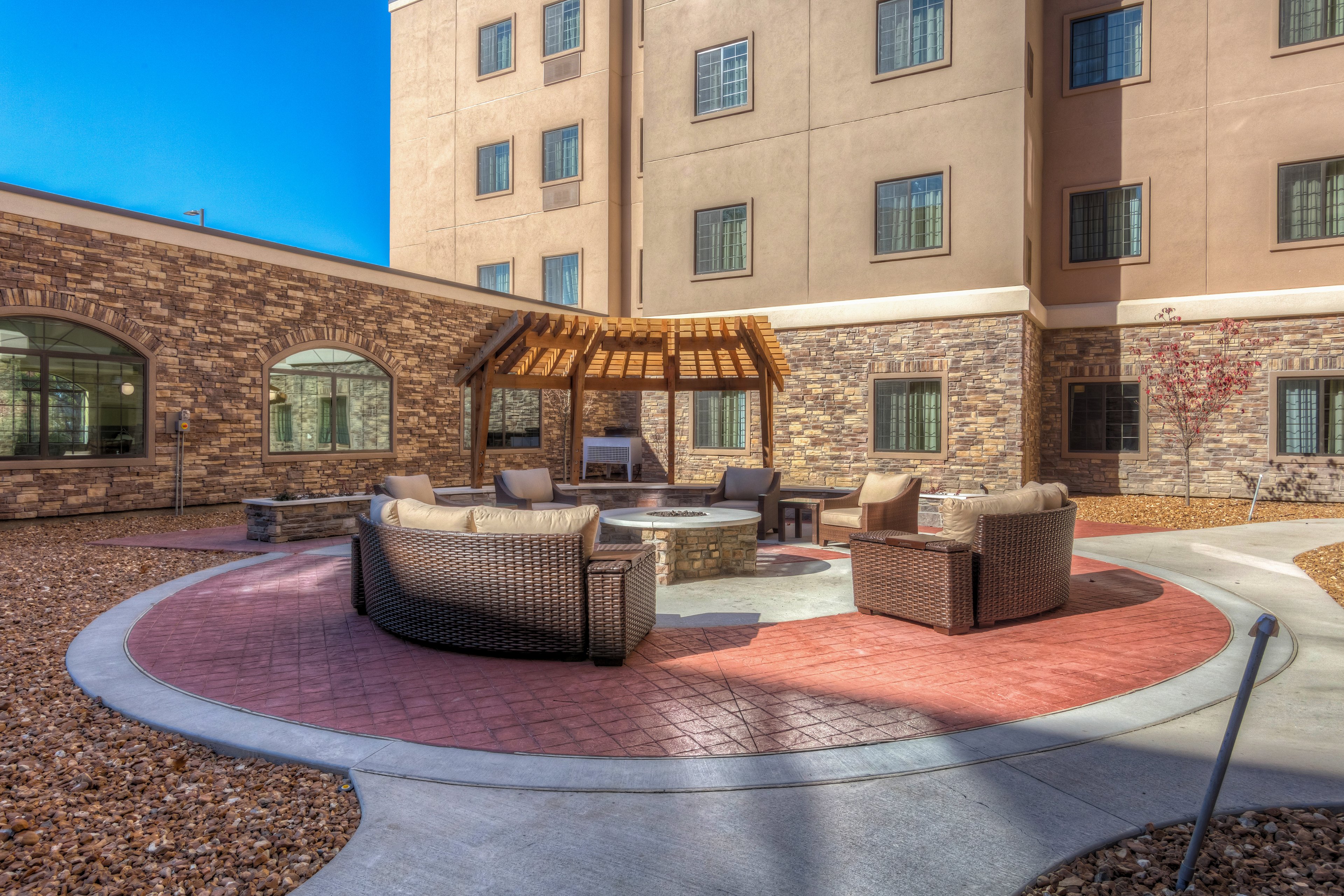 Staybridge Suites St Louis - Westport 36/37