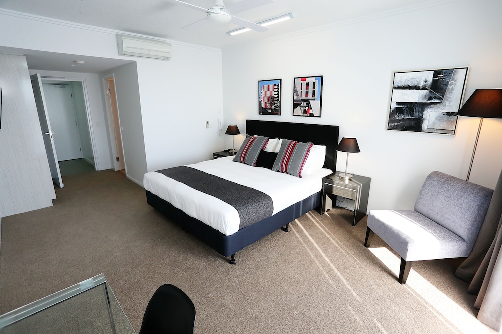 Q Resorts Paddington 13/54