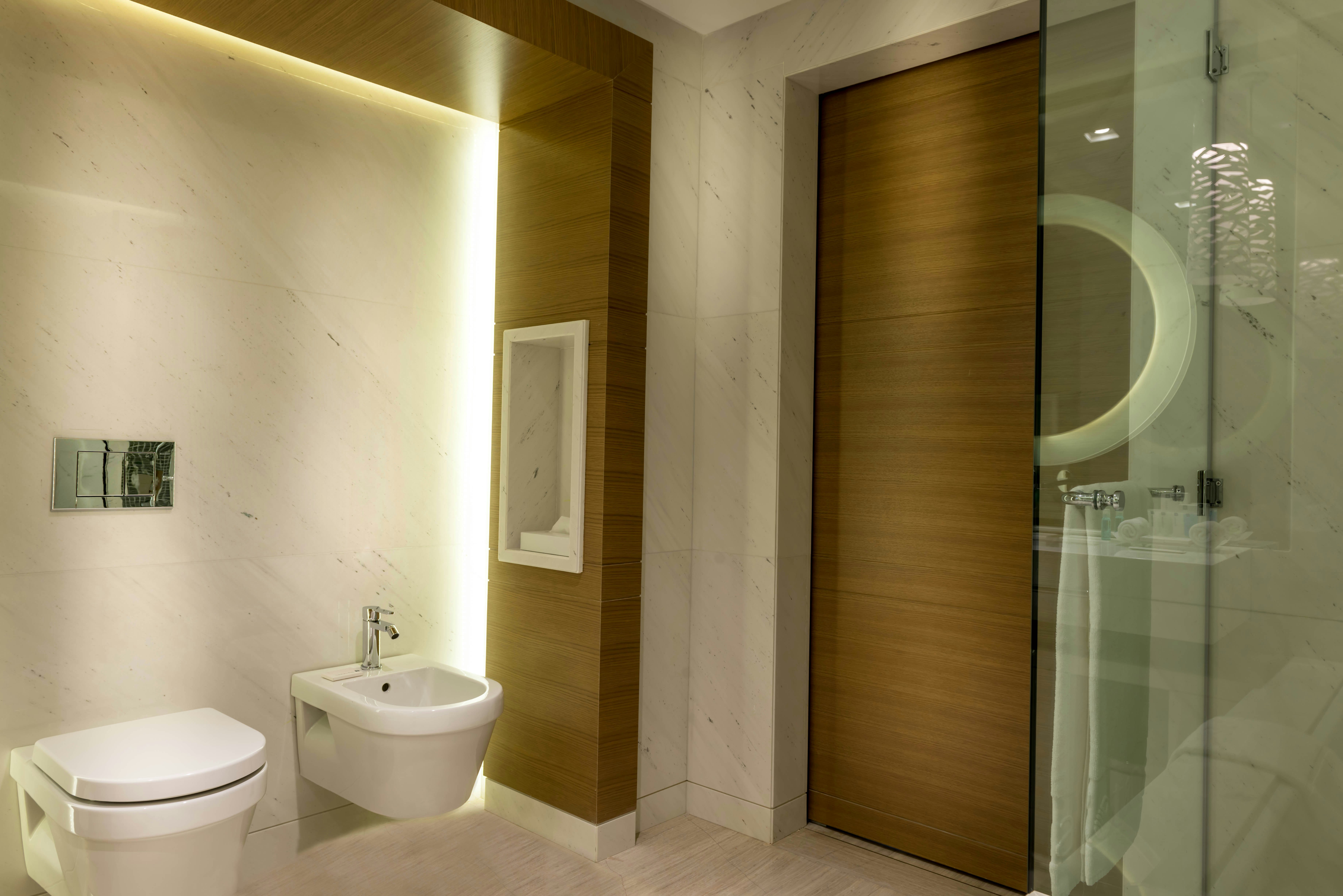 Towers Rotana Hotel 48/49
