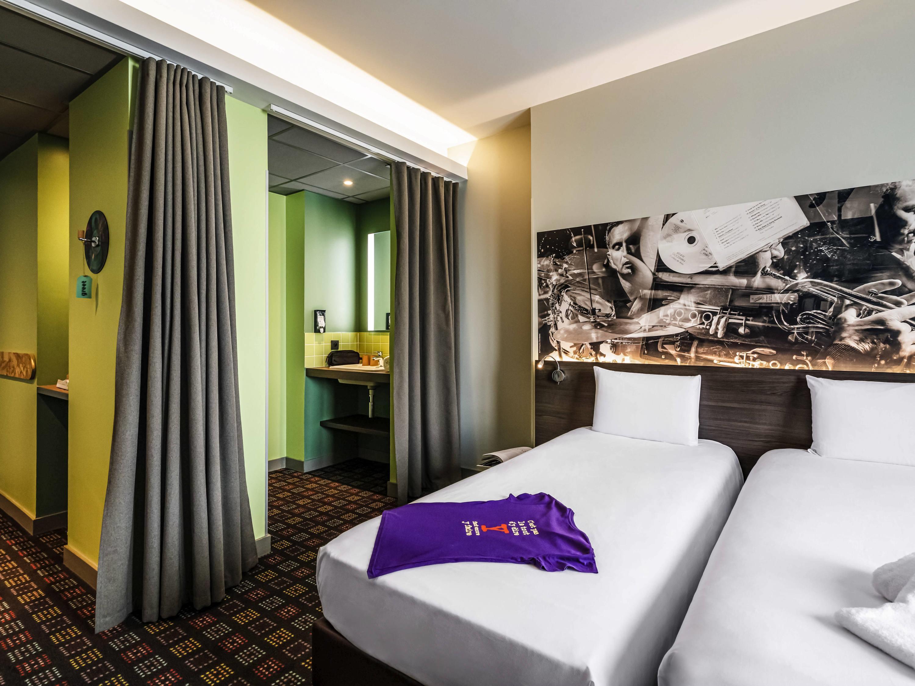 STANDARD, TWIN BEDS