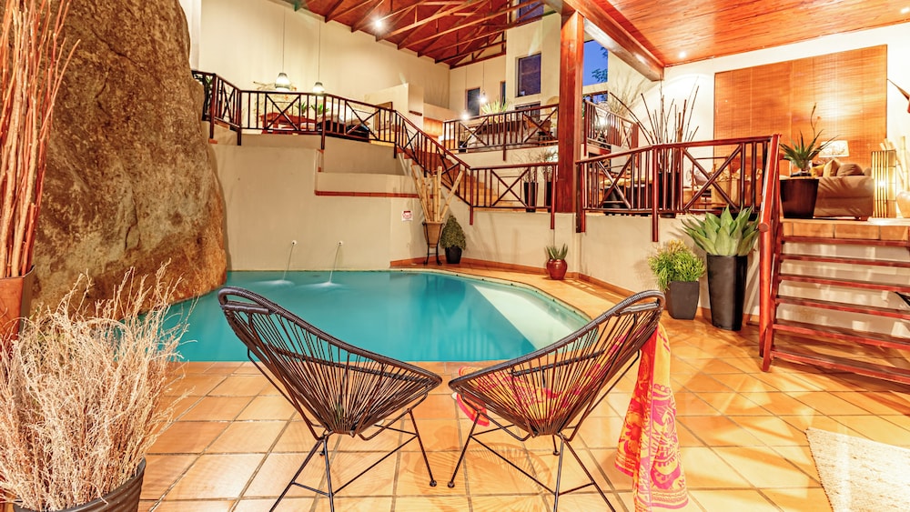 Ulwazi Rock Lodge 22/50