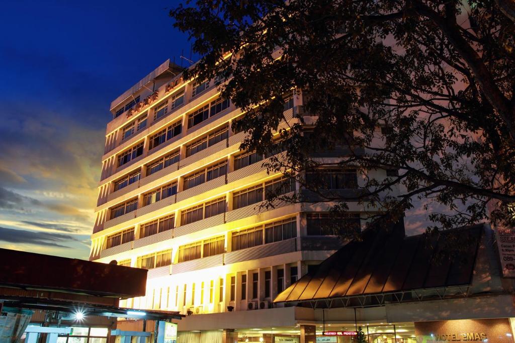 Hotel Emas Tawau 2/50