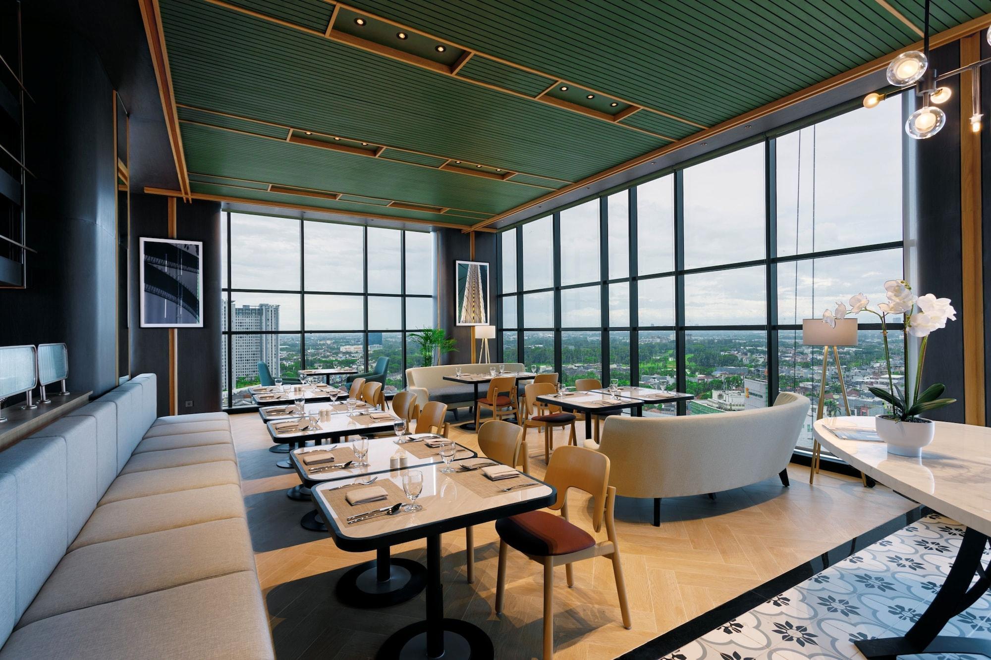 Harris Hotel and Convention Serpong 55/83