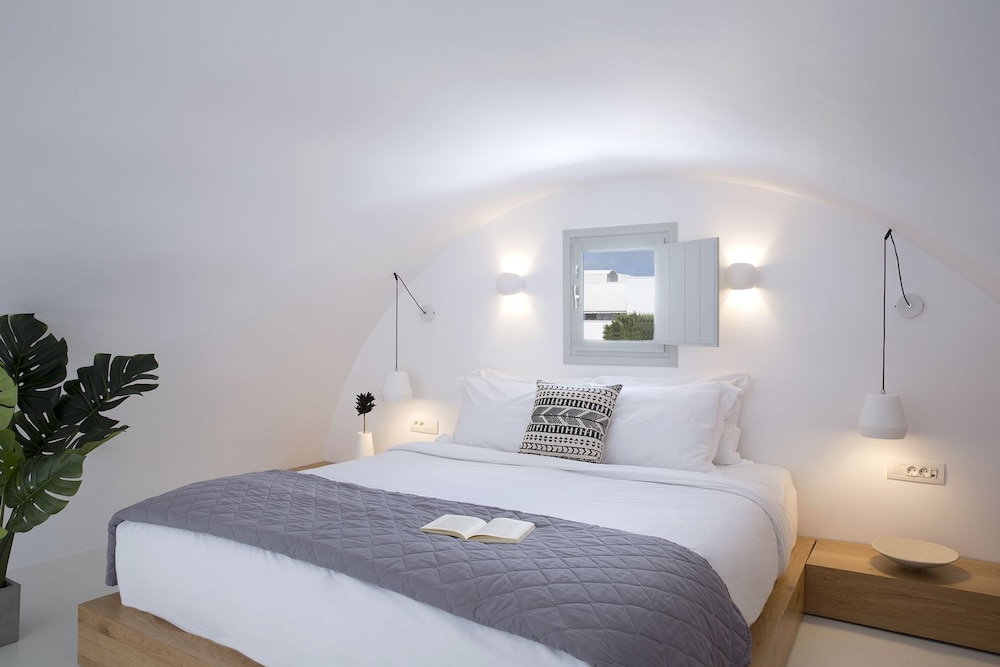 June Twenty Suites 10/50