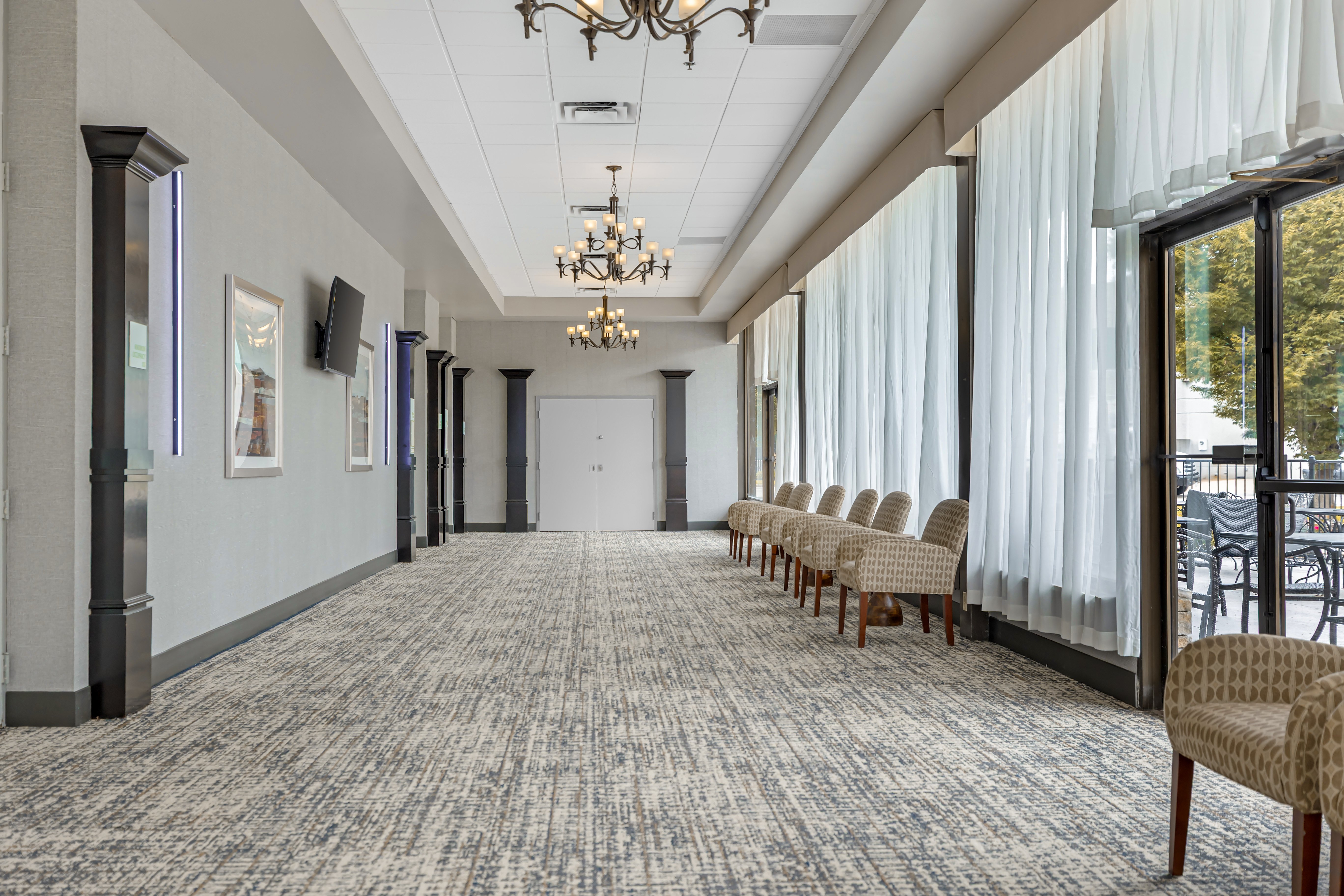 Holiday Inn St Louis Arpt West Earth City 52/76
