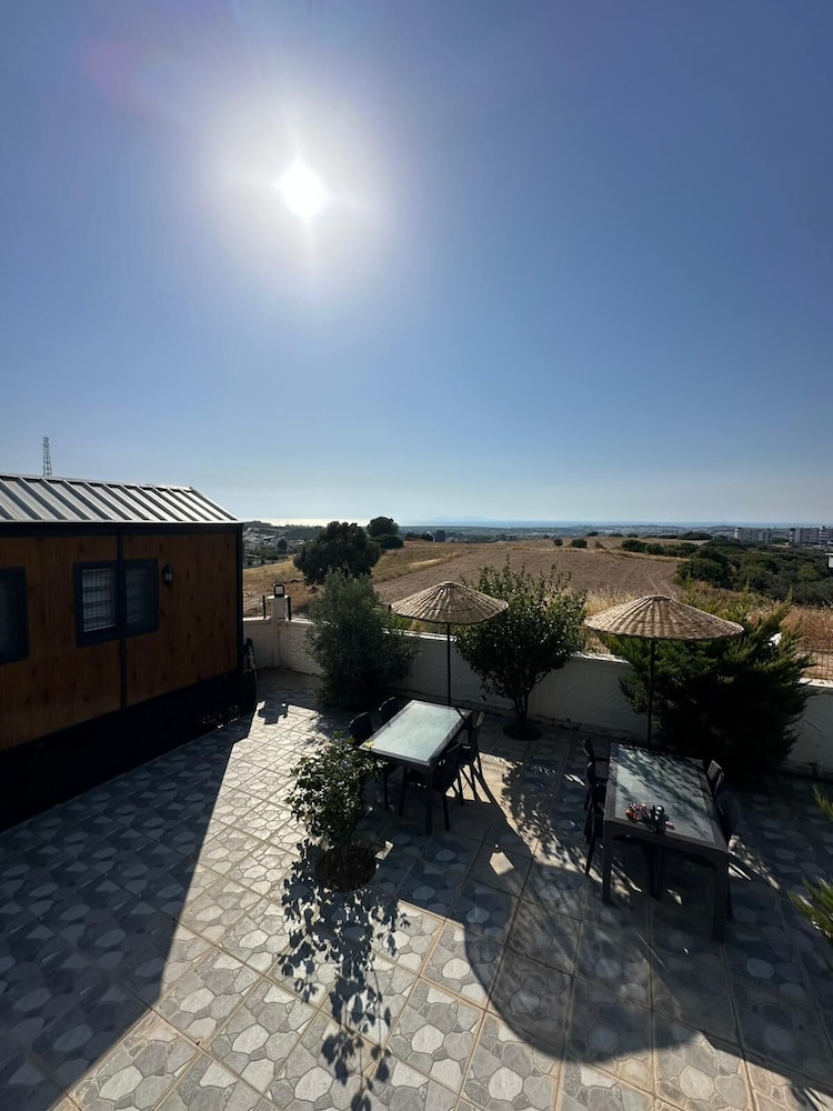 Mavi Restaurant & Apartments 3 45/50
