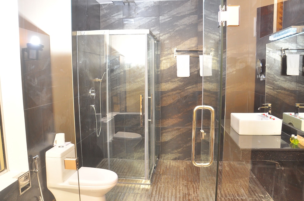 Heritage Hotel 44/50