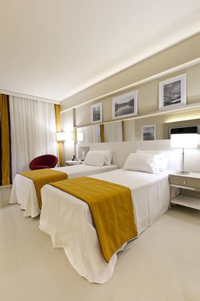 Superior, Single, Twin Beds
