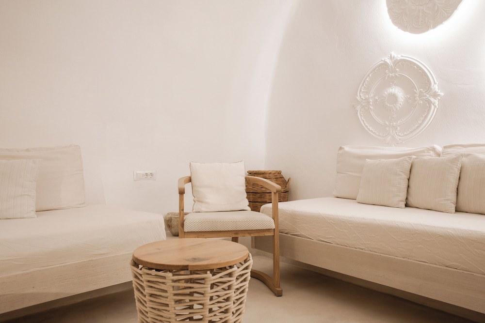 Aperto Suites - Adults Only 30/50