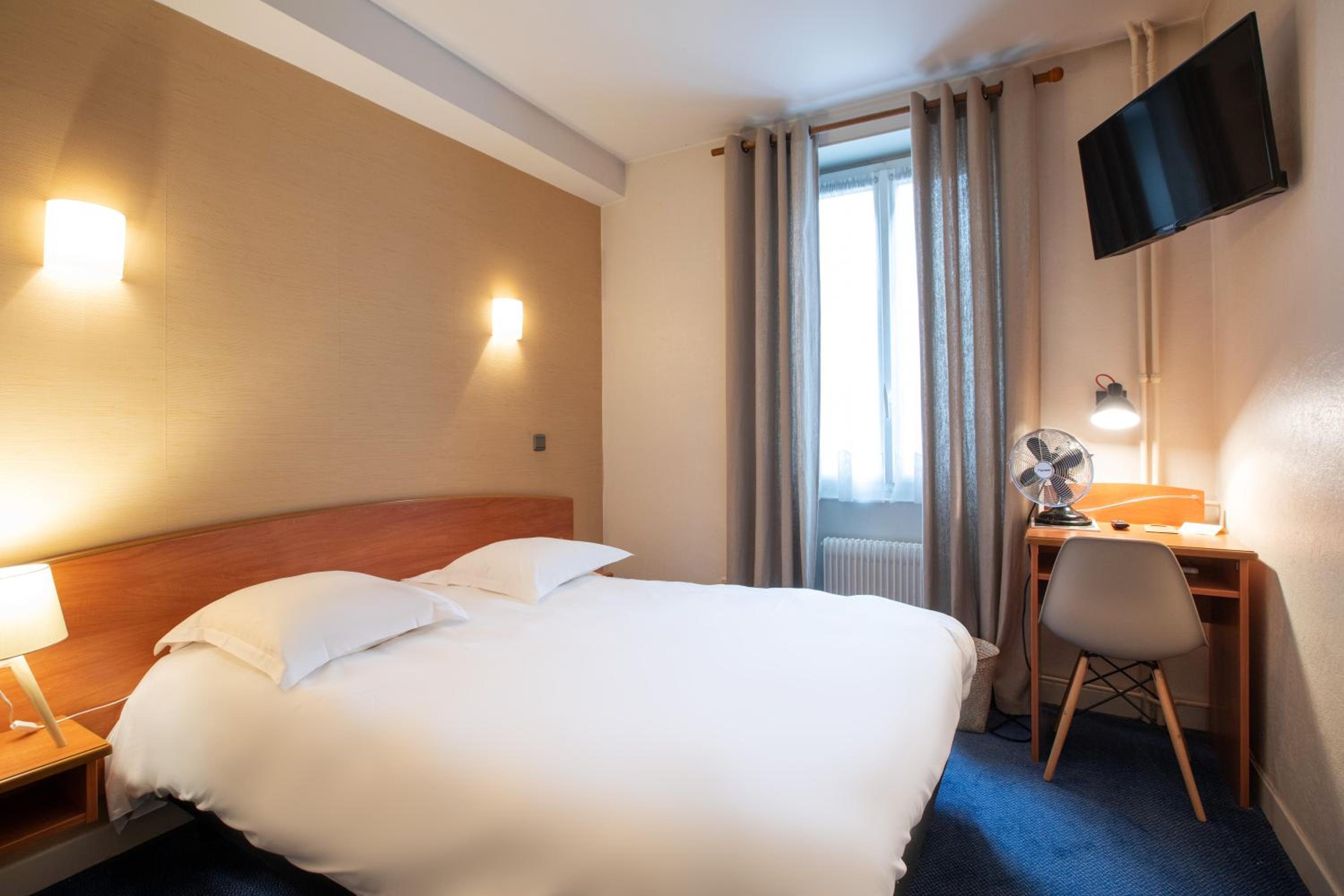 Room, Double Bed