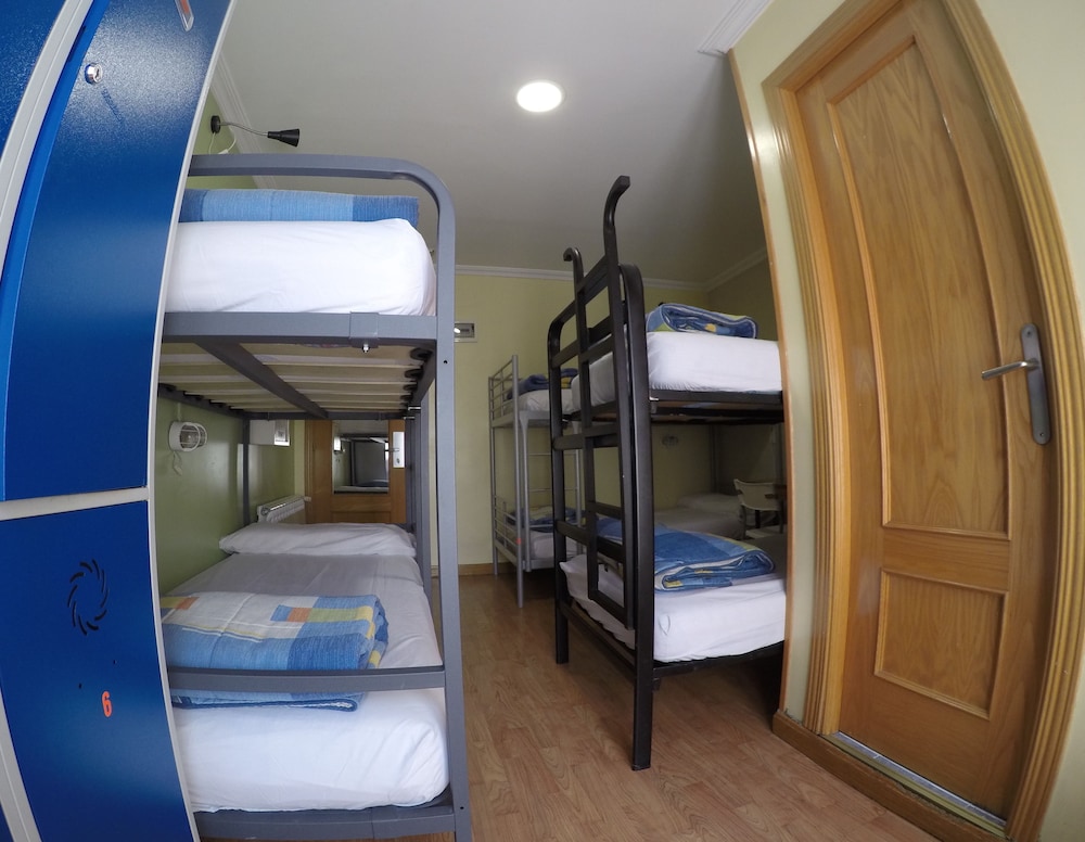Hostel Rc Miguel Angel 44/49