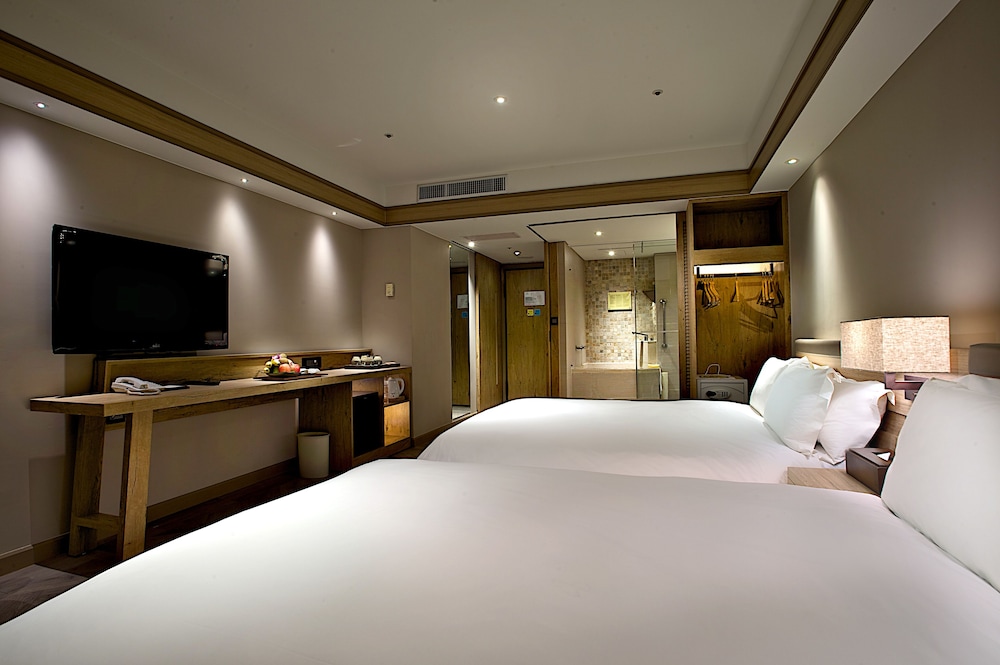 Hotel Royal Chihpen 60/70