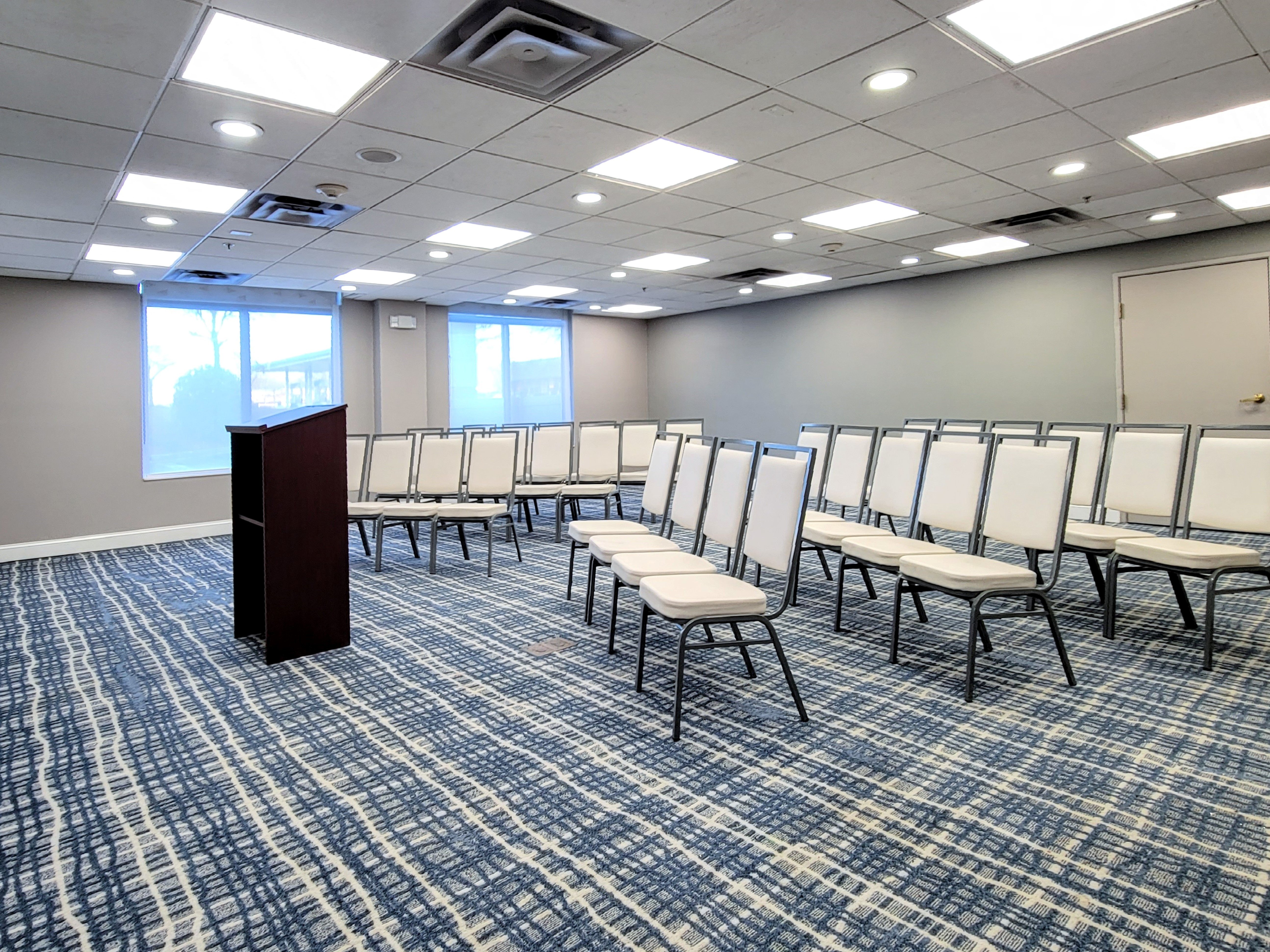 Holliday Inn Belcamp Aberdeen Area Ex Wingate By Wyndham Aberdeen Edgewood 35/46