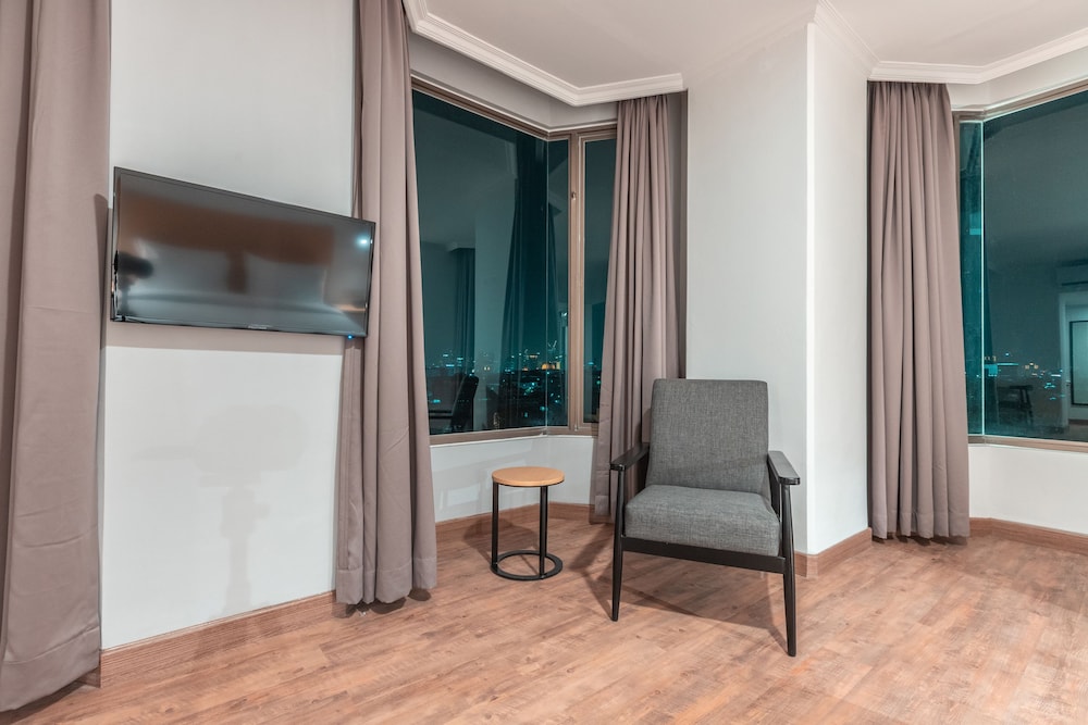 OYO Townhouse 2 Hotel Gunung Sahari 64/67