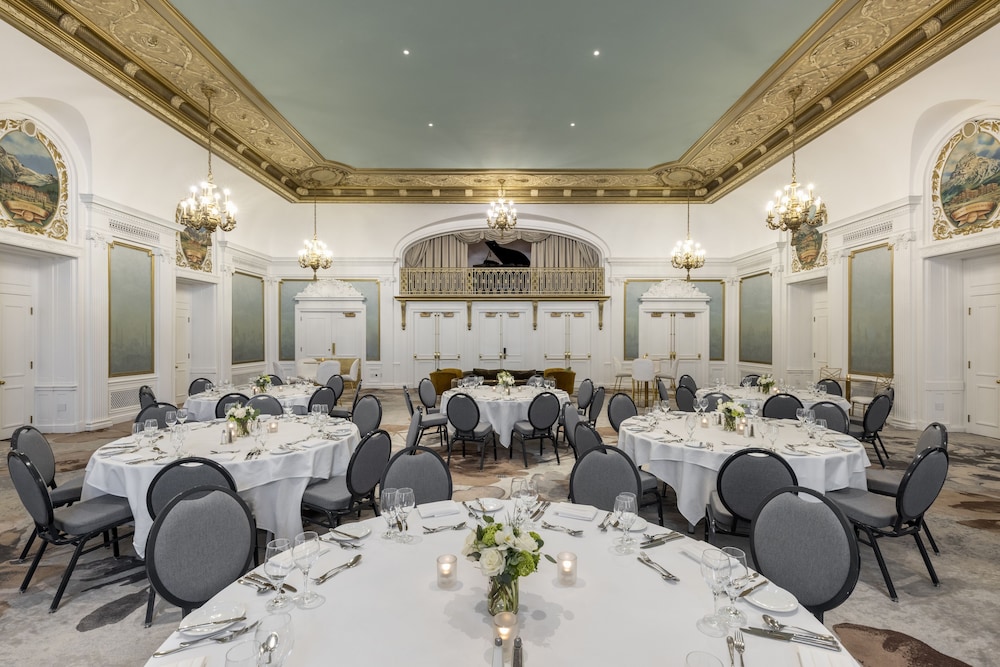 Hotel Fairmont Palliser 46/54