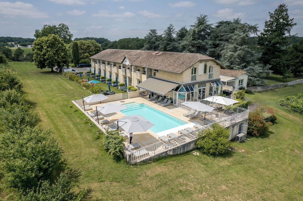 Les Secrets Chateau Pey La Tour 50/54