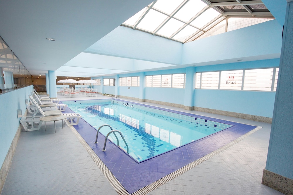 Bristol International Airport Hotel 28/50