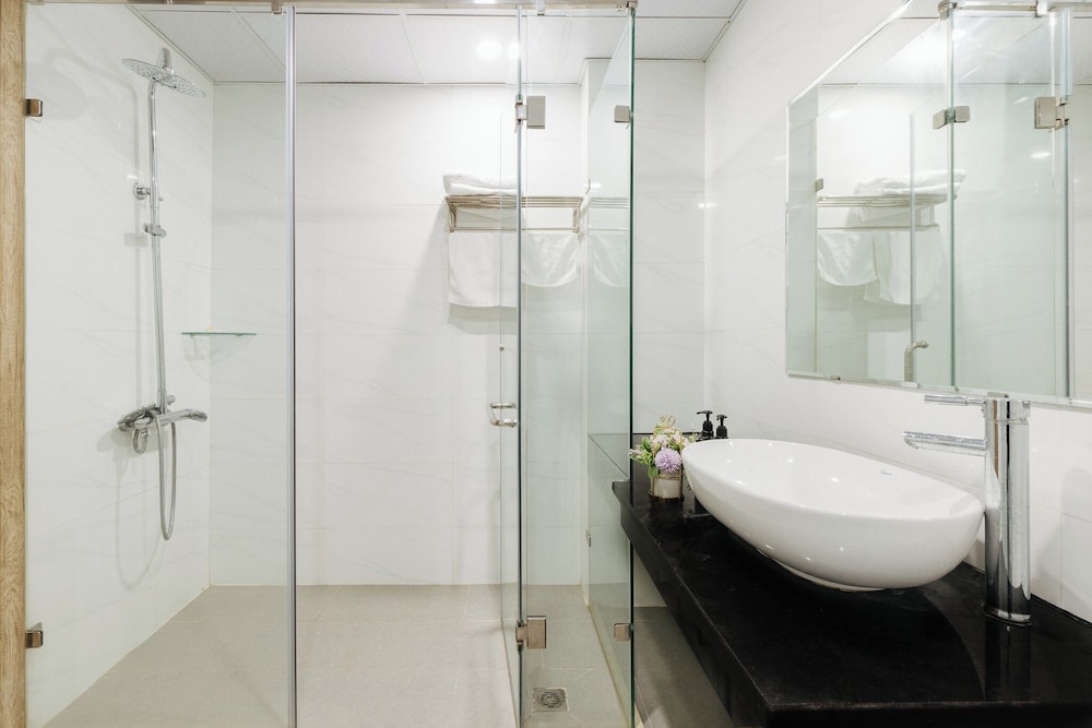 Ivy Luxury Hotel & Apartment 52/55