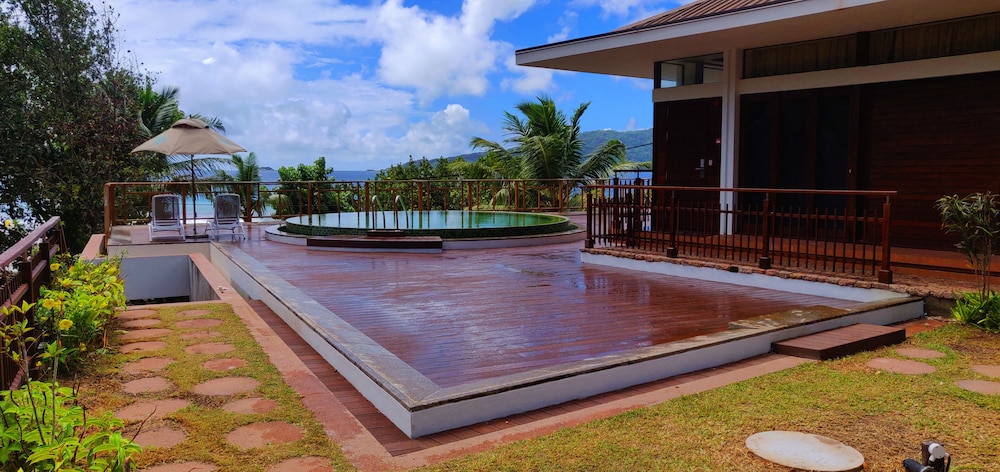 Le Relax Luxury Lodge 7/61