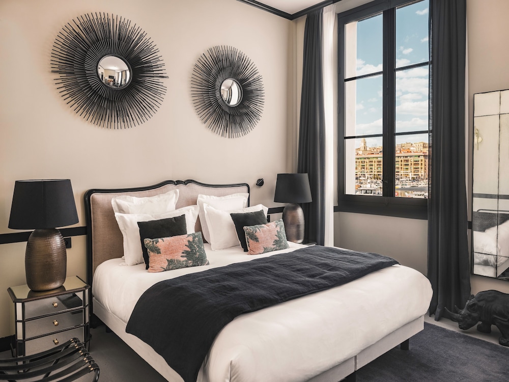 Deluxe, Queen Bed, Harbour View, Maisons du Monde Hotel & Suites - Marseille Vieux Port 5/9