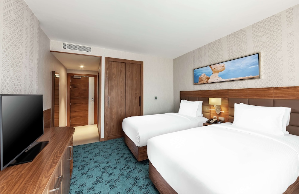 ROOM, TWIN BEDS