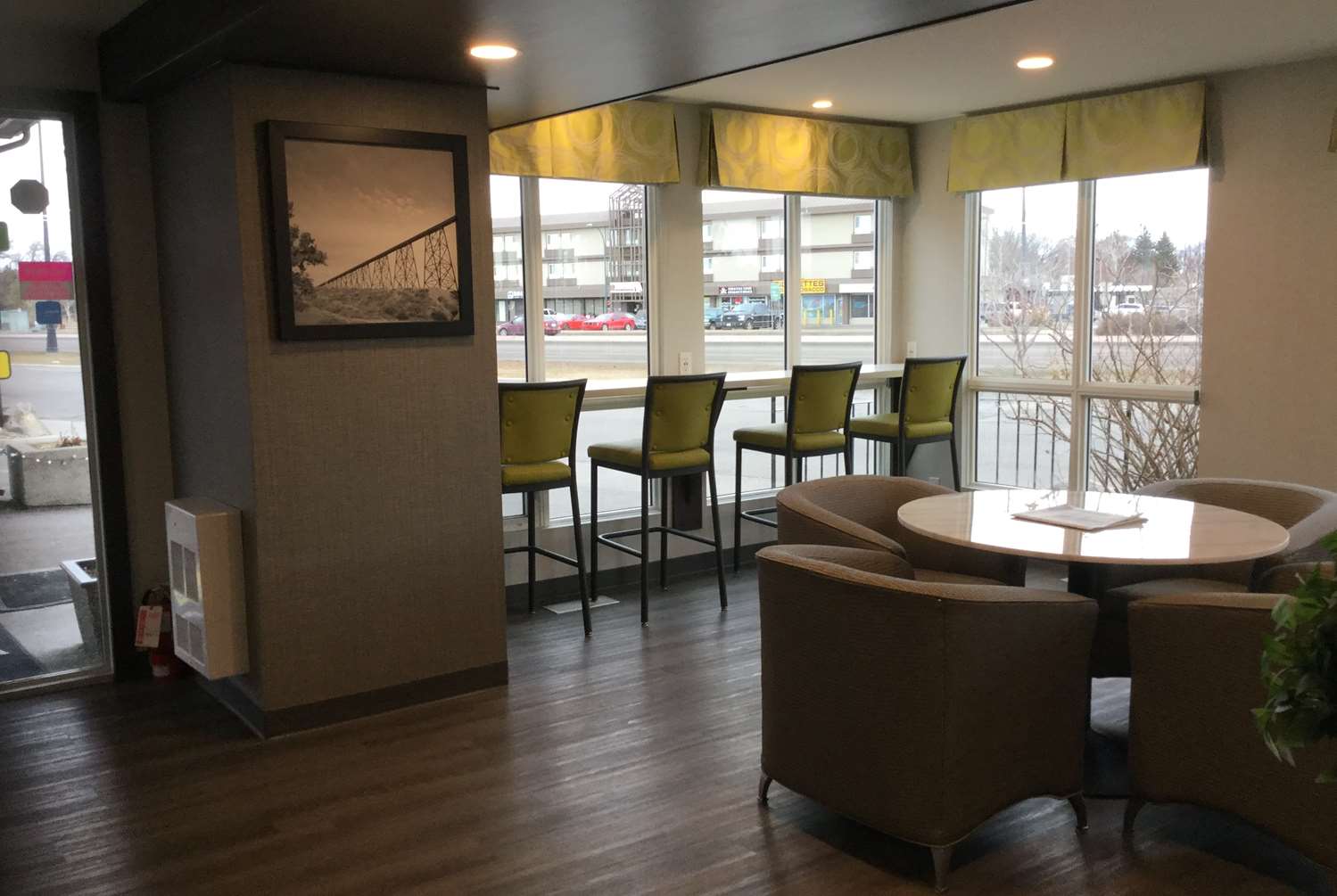 Super 8 By Wyndham Lethbridge 19/33