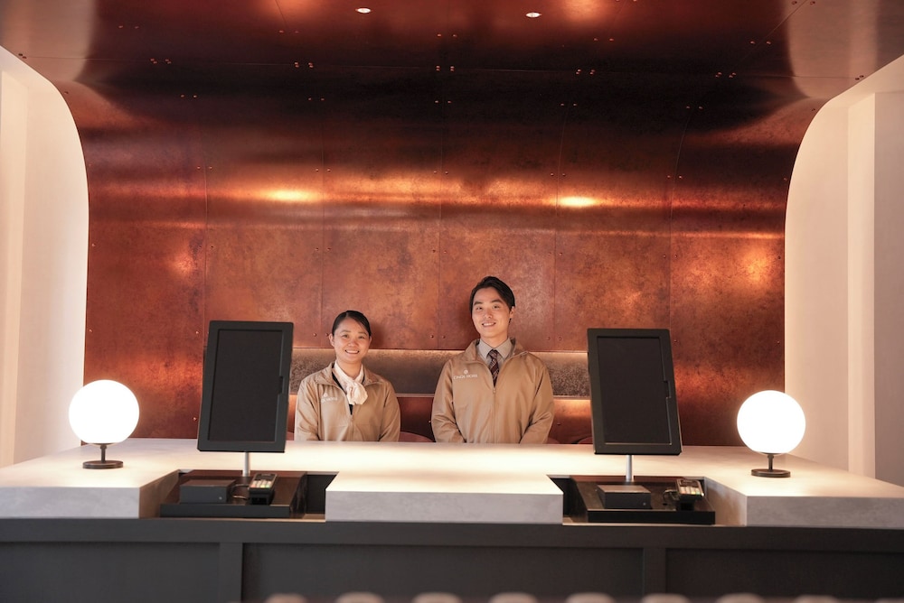CINQS Hotel 6/50