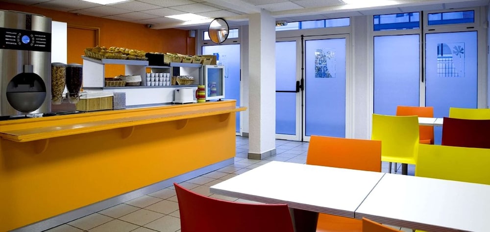 PREMIERE CLASSE PARIS OUEST - NANTERRE - LA DEFENSE 6/33