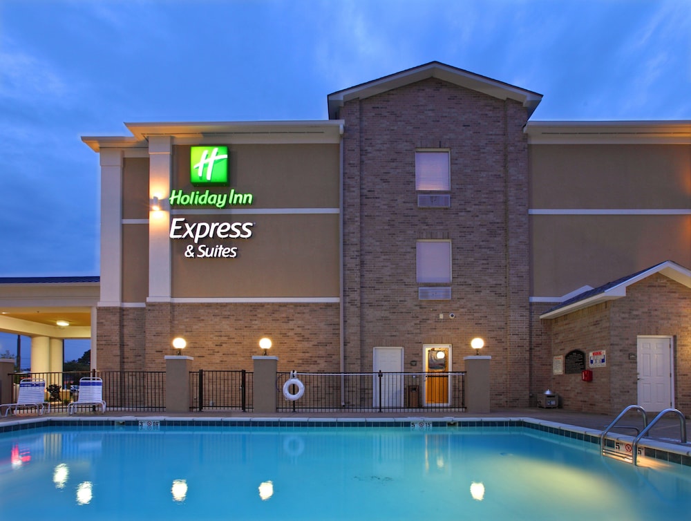 Holiday Inn Express Hotel Suites Clarksville 1/61