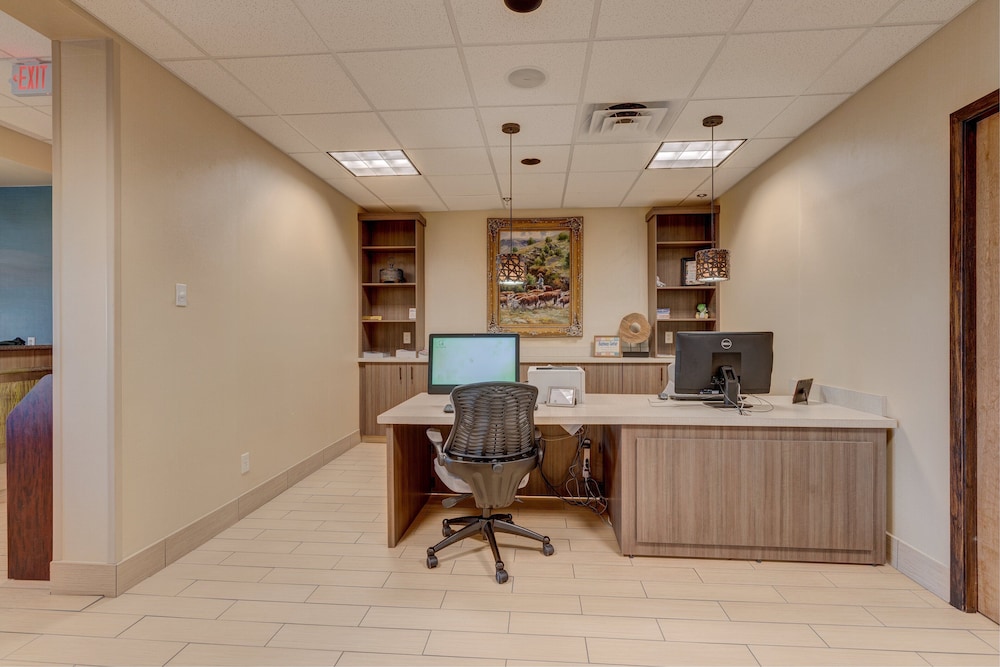 Holiday Inn Spearfish-Convention Center 46/55