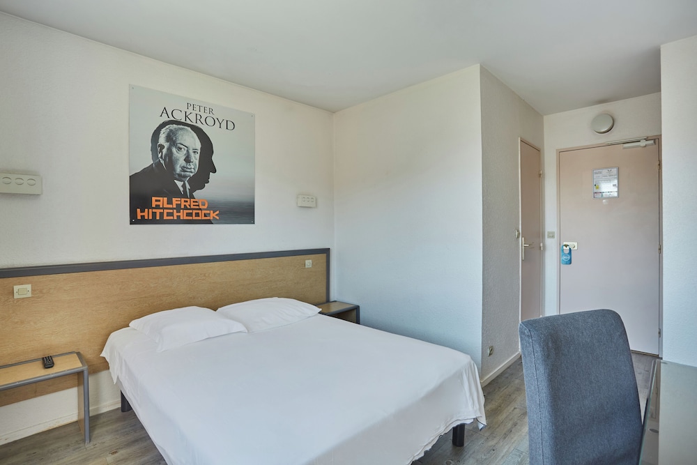 Hotel Alliance - Proche Paris 18/47