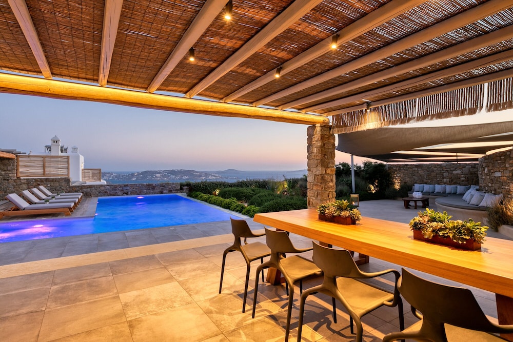 M Mykonos Villas 18/50