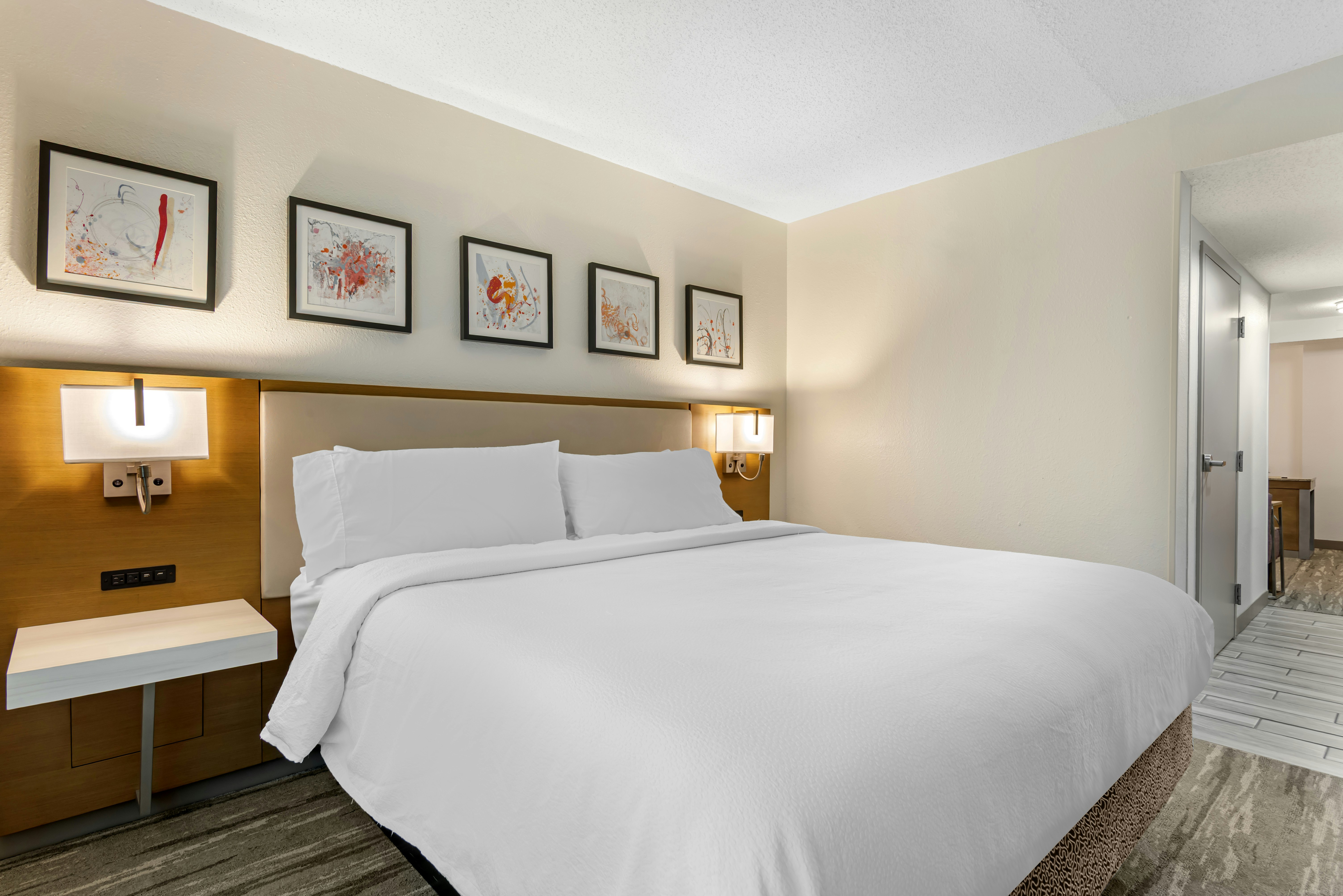 Junior Suite, King Bed