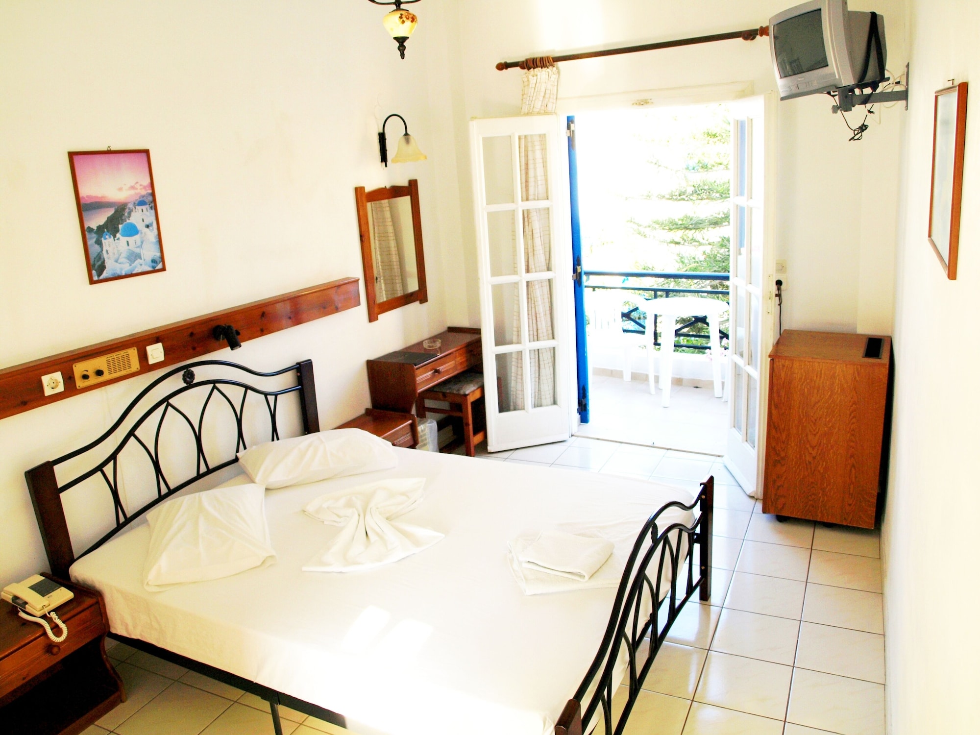 STANDARD, DOUBLE OR TWIN BED