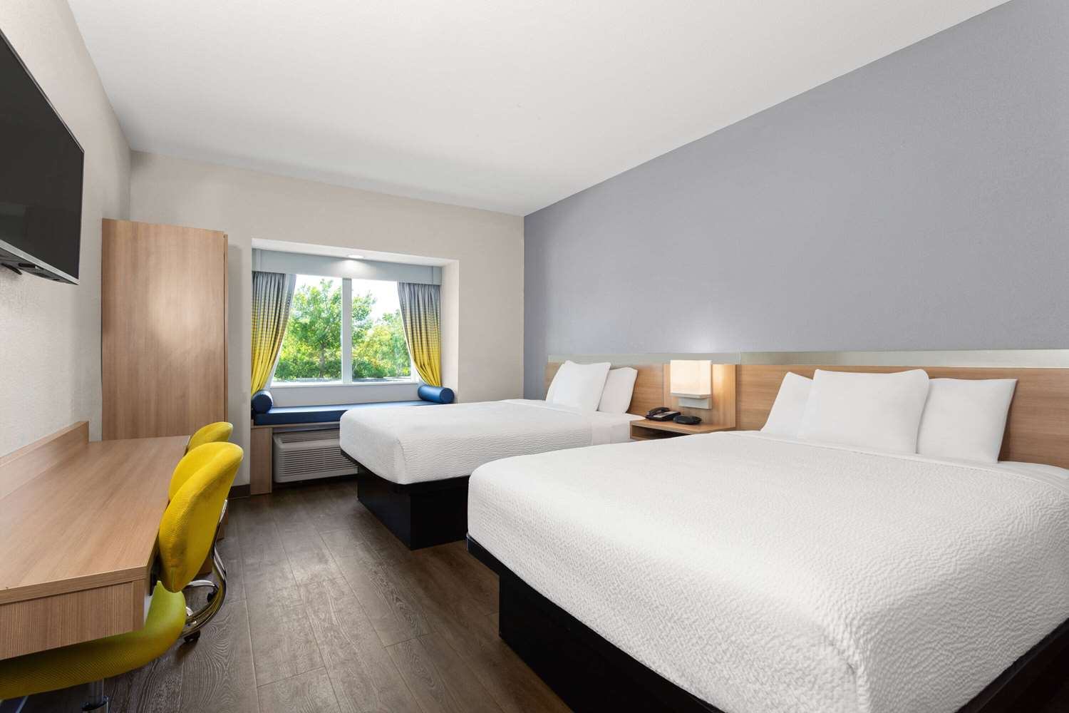 Microtel Inn & Suites by Wyndham Panama City 6/43
