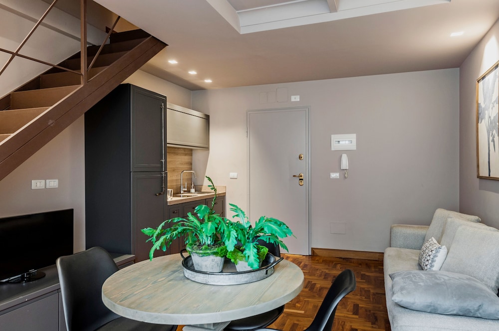 Ferrini Home Residence 150 46/76