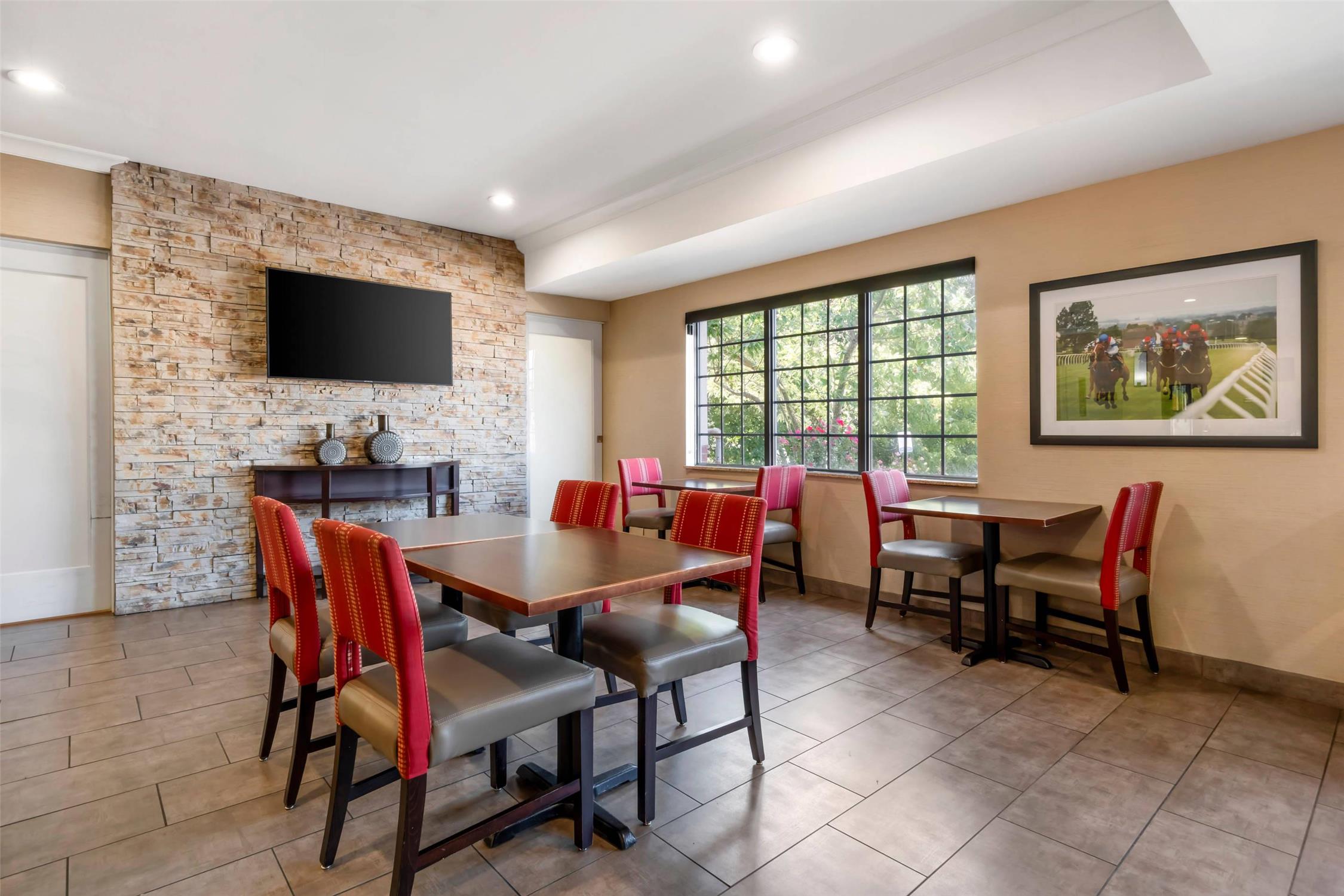 Comfort Suites Elizabethtown 17/19