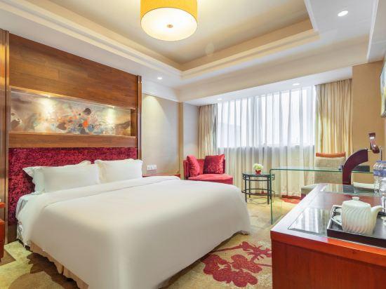 South Pacific International Hotel 11/42
