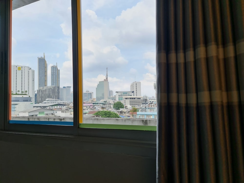 Sathorn Terrace Apartment 40/50