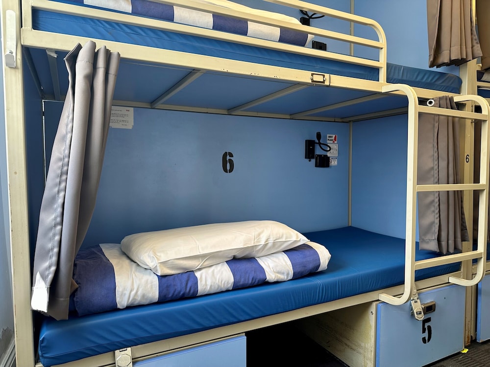 MIXED DORM, 6 BEDS