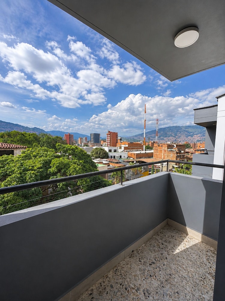 Ofix Hotel 36/50