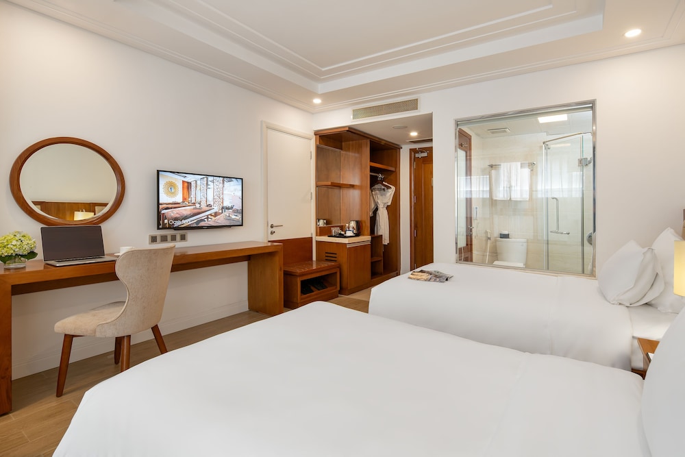 Paris Deli Danang Beach Hotel 19/80