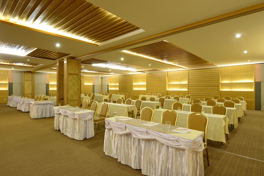 Royal Phala Cliff Beach Resort and Spa 21/50