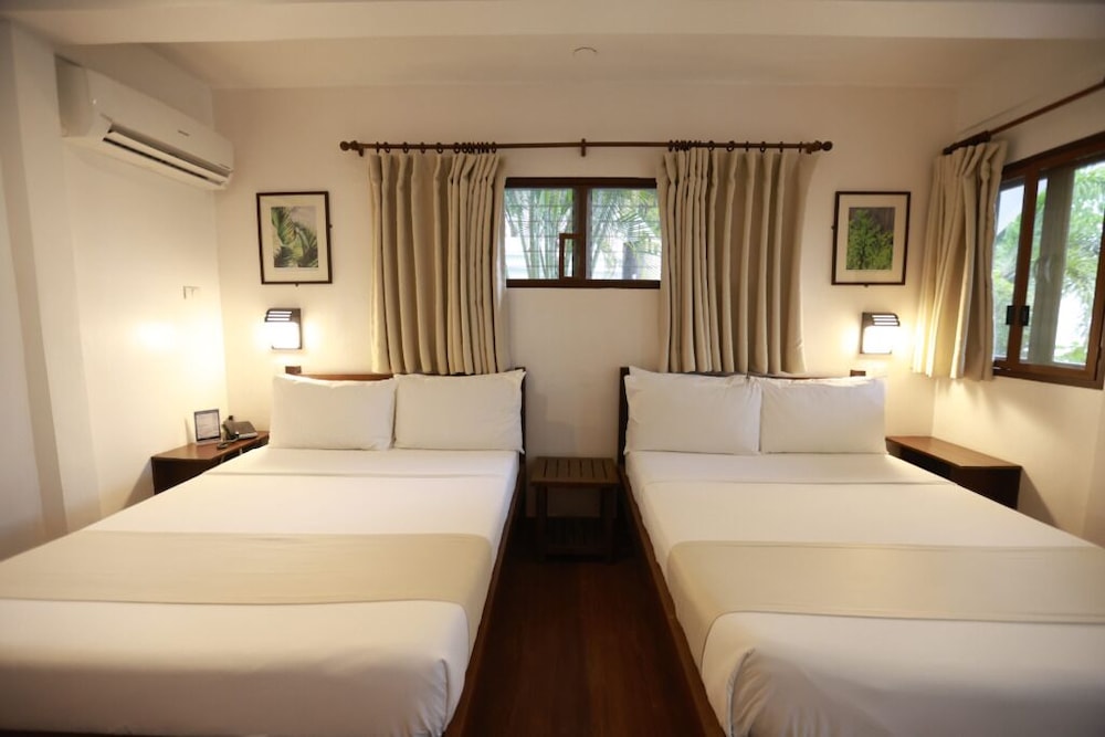 Palm Beach Resort 9/48