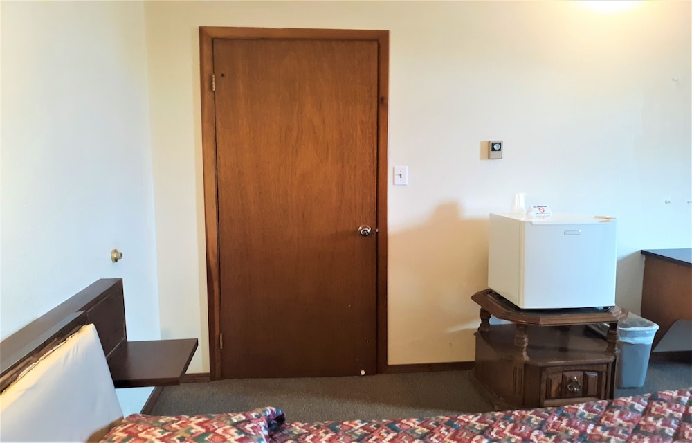 OYO Hotel Cheyenne Wells - US 40 — 9